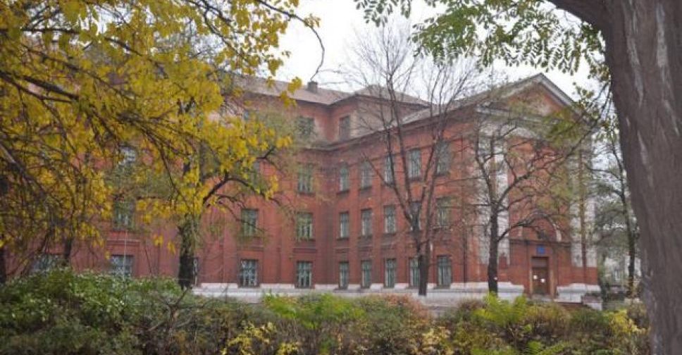 Метинвест за «круглым столом» поддержал инициативу школы №20 по высадке деревьев
