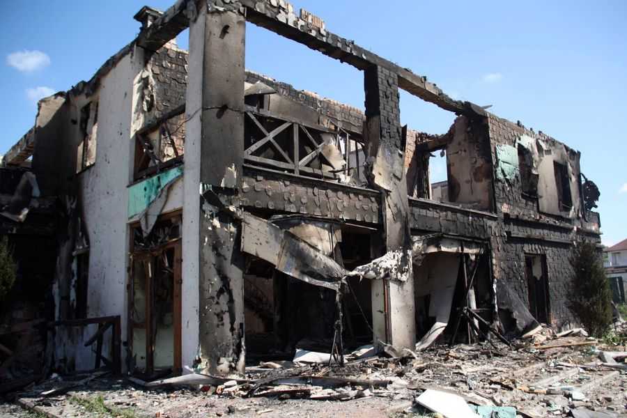 єВідновлення: Держава виплатить компенсацію людям, які самостійно відремонтували зруйноване обстрілами житло