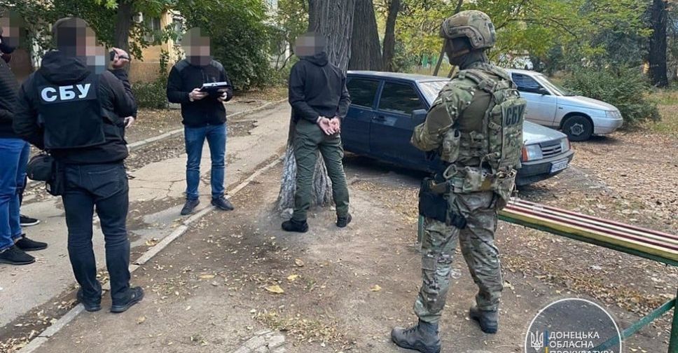 Пойман с поличным: в Мариуполе задержали бывшего пограничника за вымогательство