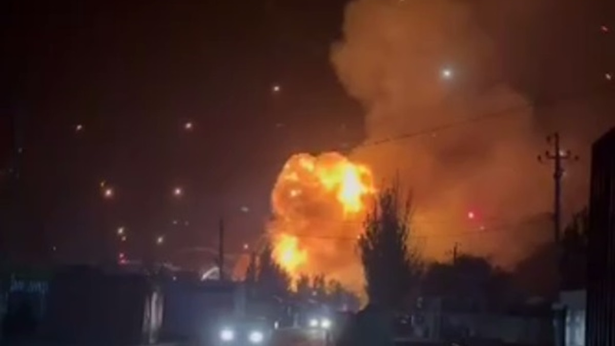 Неподалік Маріуполя в окупованому селищі Сєдове пролунали гучні вибухи - що відомо