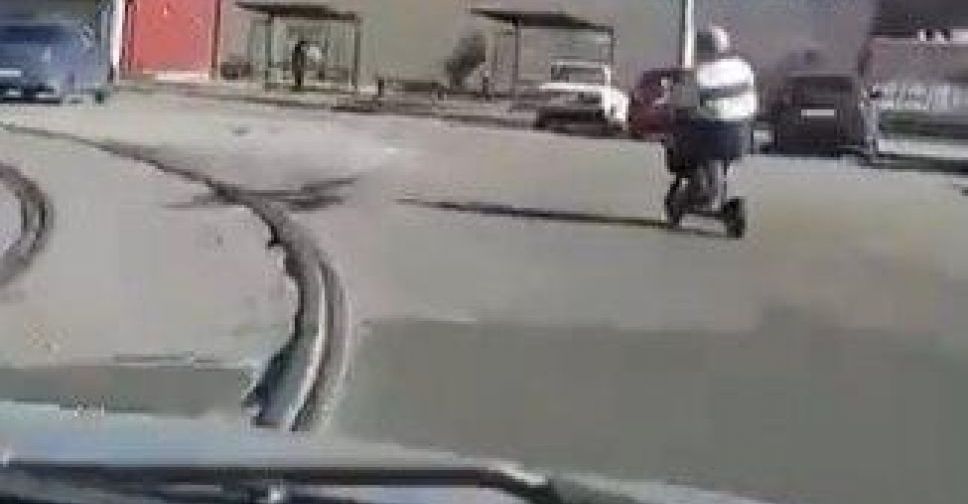 Пьяный мариуполец на электроскутере создавал опасность на дороге (ФОТО)