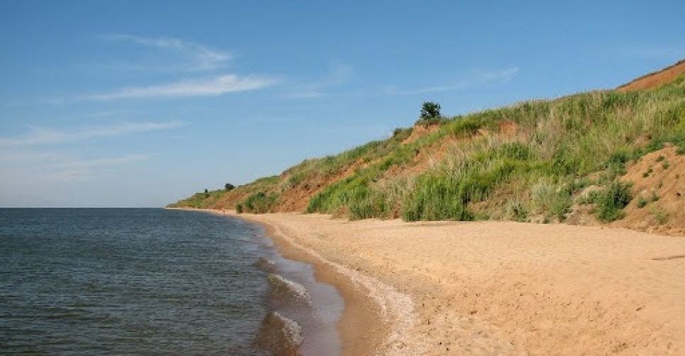 Под Мариуполем чиновник разрешил строительство домов у моря на землях природного парка