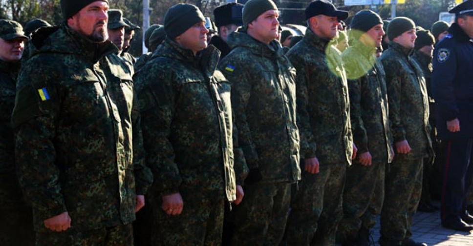 На выходных мариупольцев будут охранять 300 полицейских и военнослужащих