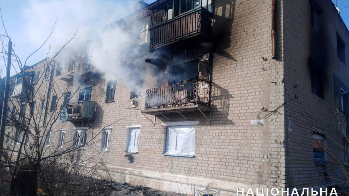 Окупанти 17 разів обстріляли Донеччину: загинули та поранені цивільні і рятувальники