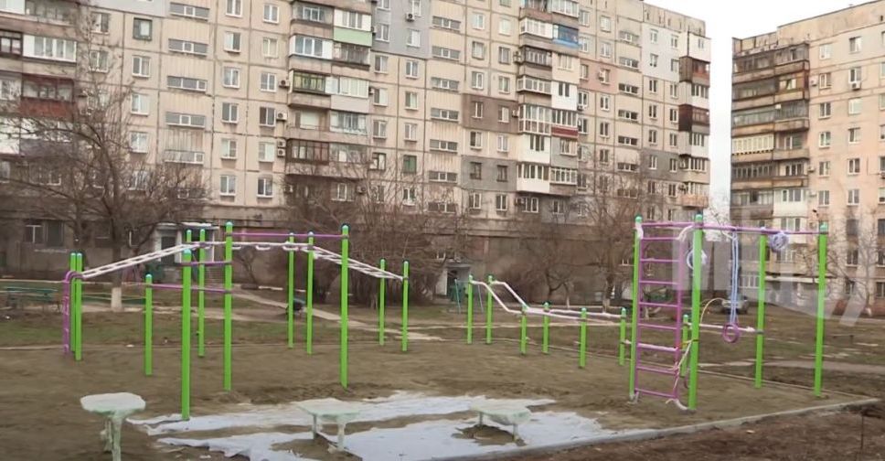 В мариупольских дворах до конца года установят десятки спортивных площадок