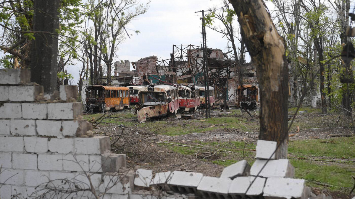 У Маріуполь вдруге прибули гелікоптери, а росіяни знищили трамвайне депо: яким був 30-й день оборони міста