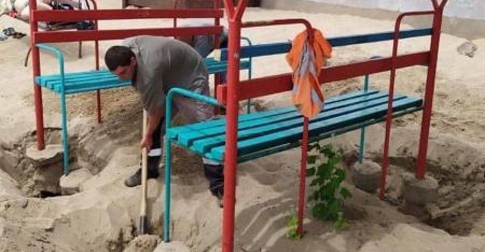 В Мариуполе облагораживают пляжи к летнему сезону (ФОТО)