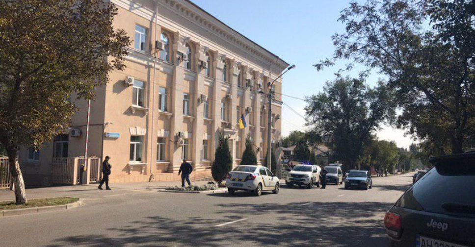 В Мариуполе поступил сигнал о минировании горсовета (ФОТО+ДОПОЛНЕНО)