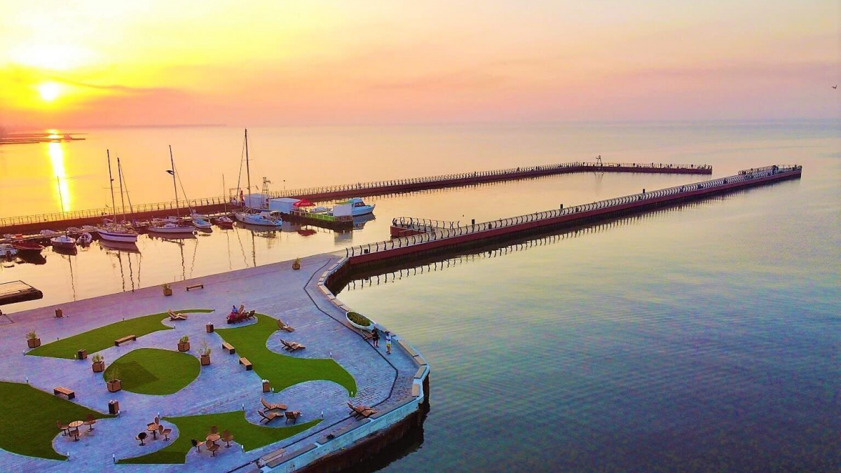 У Маріуполі закрили вхід на пірс – охорона вимагає дозвіл від Моргуна