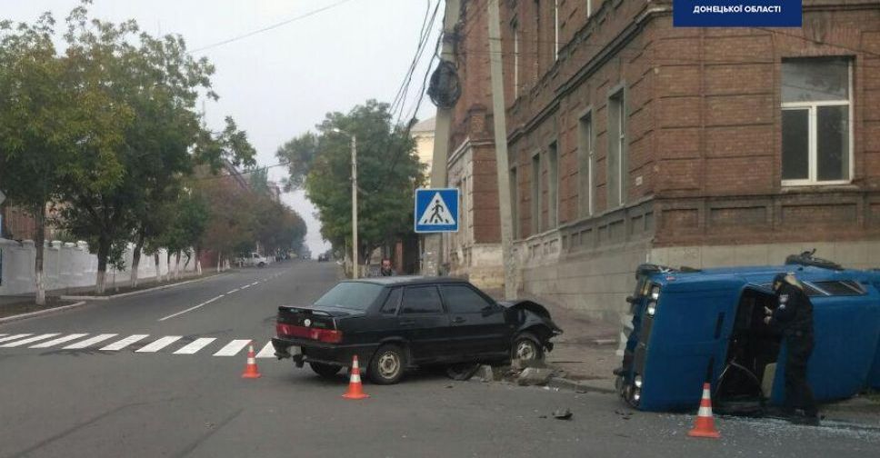 За месяц в Мариуполе в ДТП погибли два человека. Правила, которые могут сохранить жизнь (ФОТО)