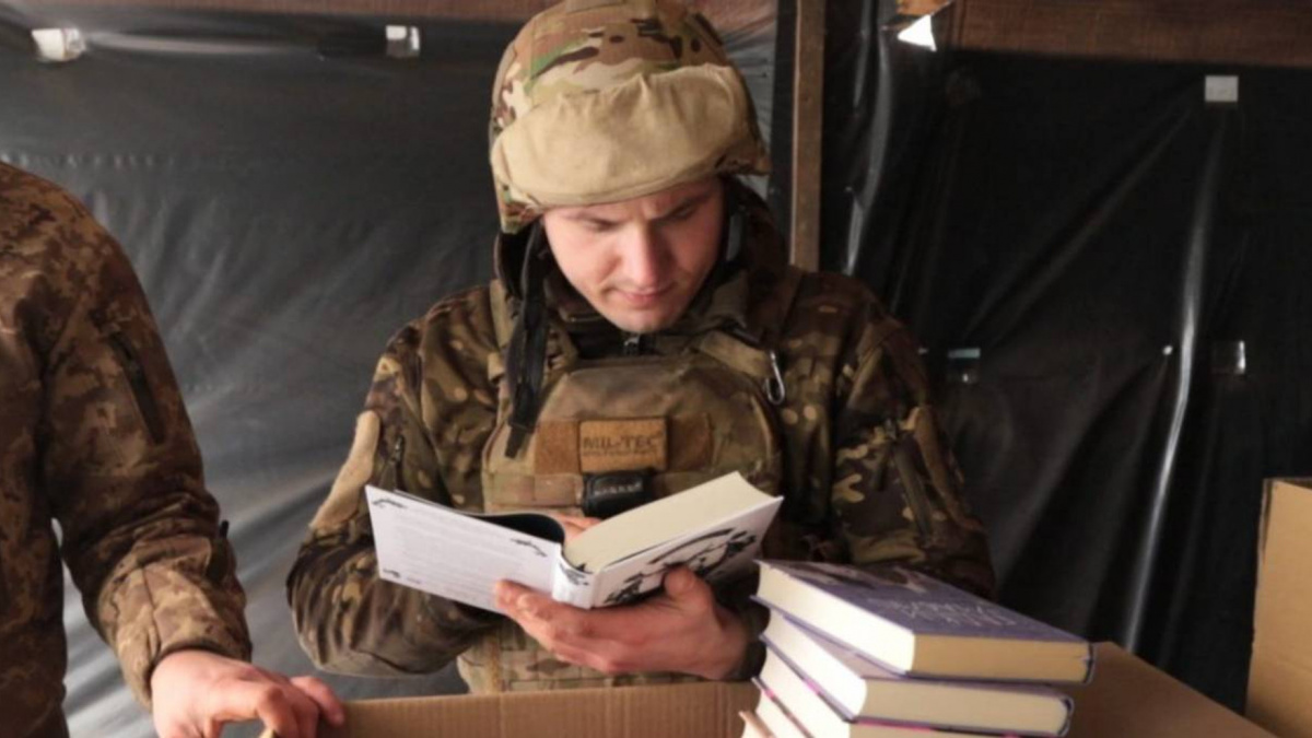 Військових та ветеранів з Донеччини запрошують подавати свої роботи на конкурс воєнної літератури “4.5.0.”