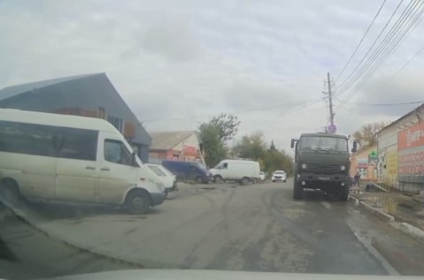 Маріуполь готується до нового кошмару: навіщо окупанти стягують контрактників на полігони