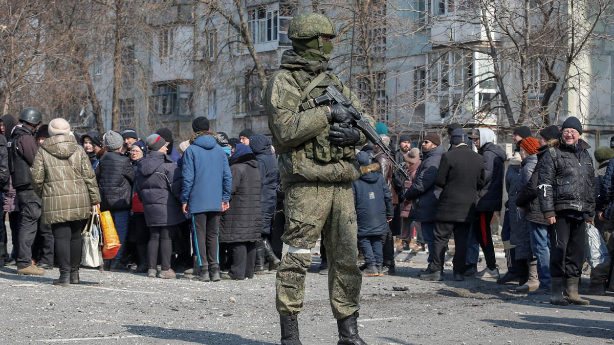 Державний орган для терпіння: як окупанти на Донбасі планують покращувати якість життя