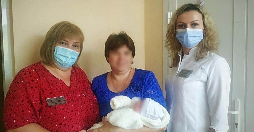 В Мариуполе выходили малыша, который родился с весом 950 граммов