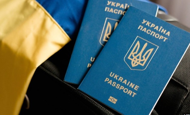 Депортація без причин: українців в окупації зганяють за відмову від паспортів рф