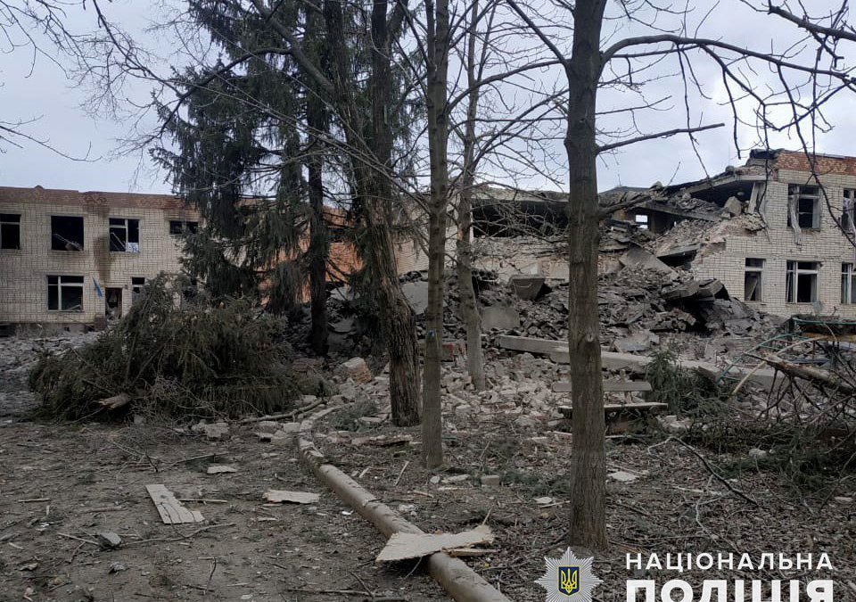 Росіяни вдарили по Нью-Йорку – під завалами багатоповерхівки перебувають люди