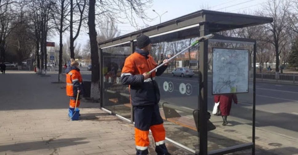 На улицах Мариуполя установят еще 18 прозрачных остановок (ФОТО)