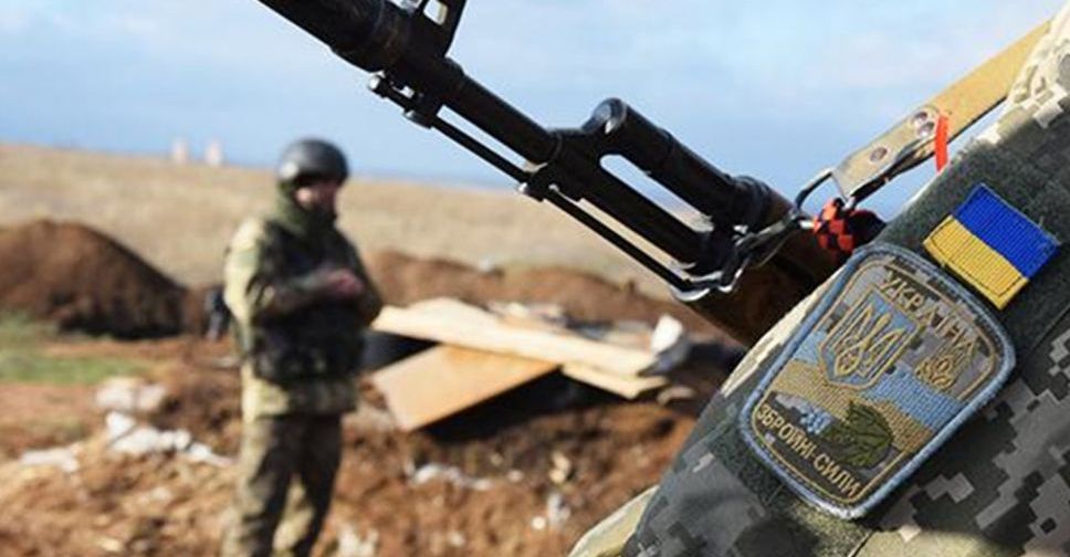Позиции украинских военных под Мариуполем обстреляли из пулеметов и гранатометов