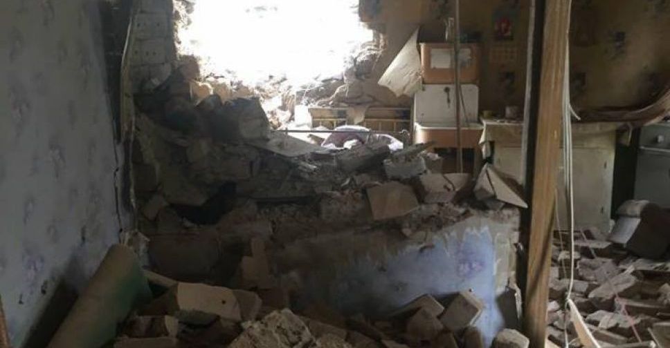 На Донбассе под обстрел попали жилые дома (ФОТО)