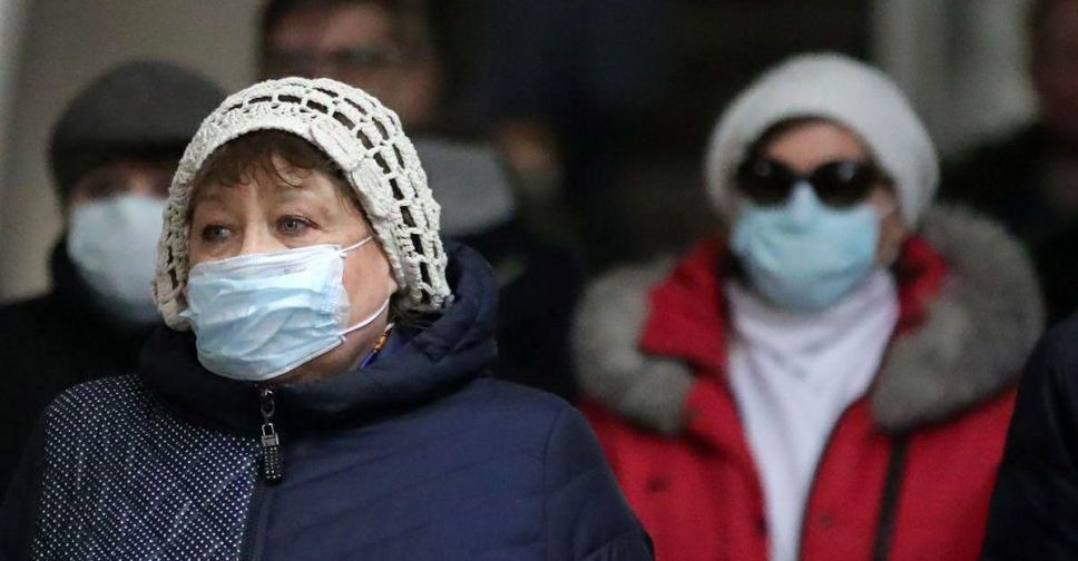 Карантин по новым правилам: в Украине пенсионерам запретят выходить из дома