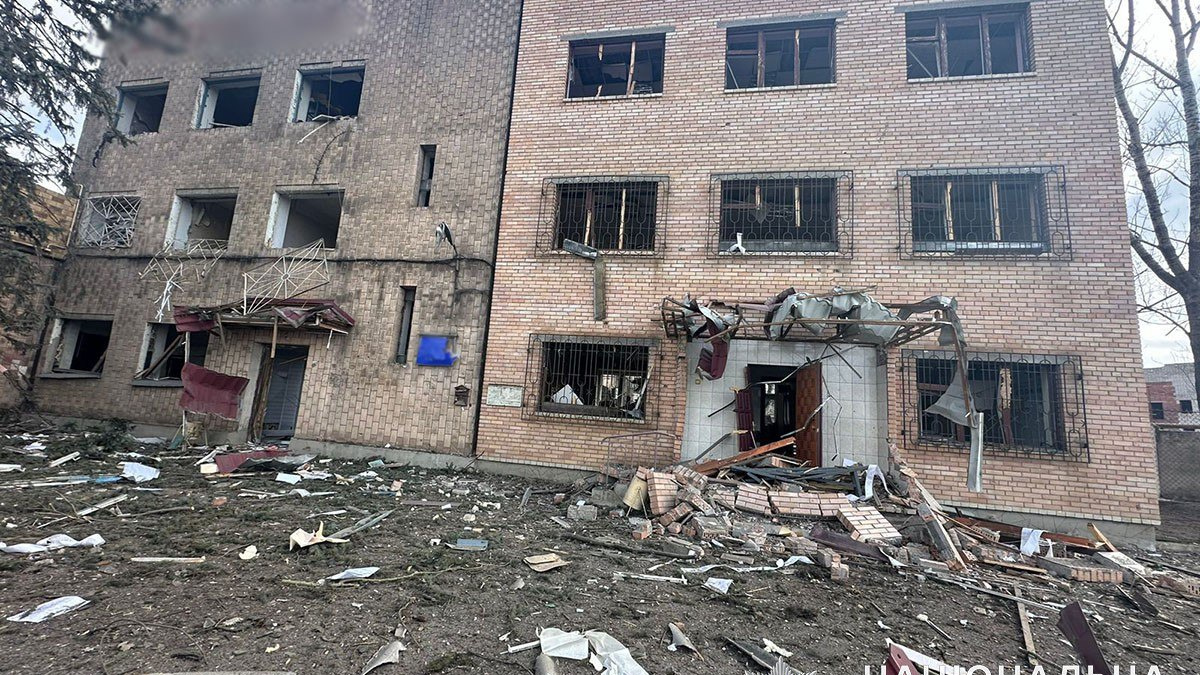 За добу росіяни поранили дев’ятьох мирних жителів Донеччини – подробиці