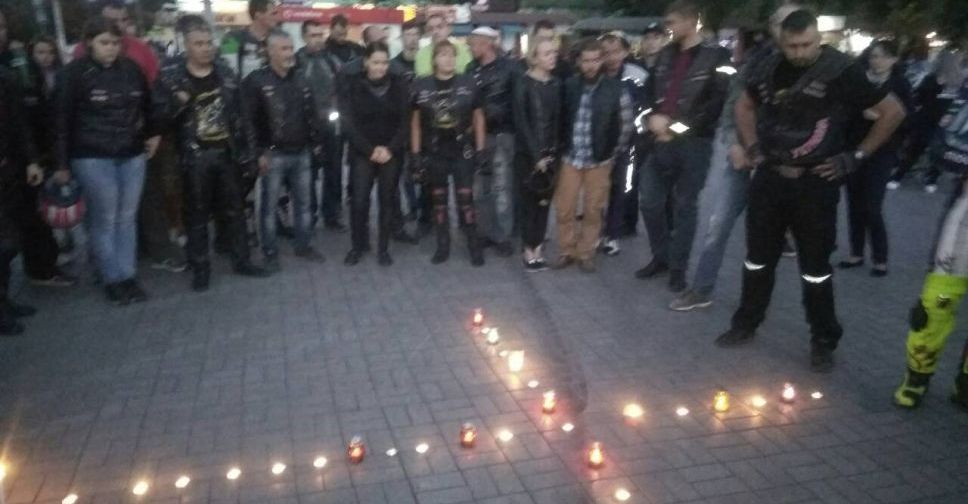 Байкеры Мариуполя зажгли поминальный крест и посетили места гибели товарищей (ФОТО+ВИДЕО)