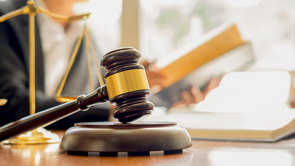 Полюбив РФ за час окупації Маріуполя: майору служби цивільного захисту загрожує довічне ув’язнення