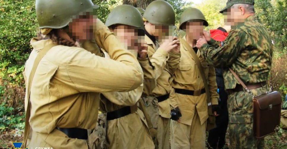 «Амазонки»: в Украине детей готовили к службе в рядах боевиков