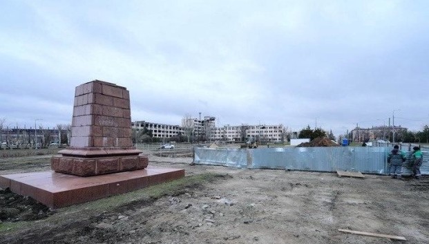 Цинізм окупантів: у Маріуполі з’явиться пам’ятник загарбникам, які знищили місто