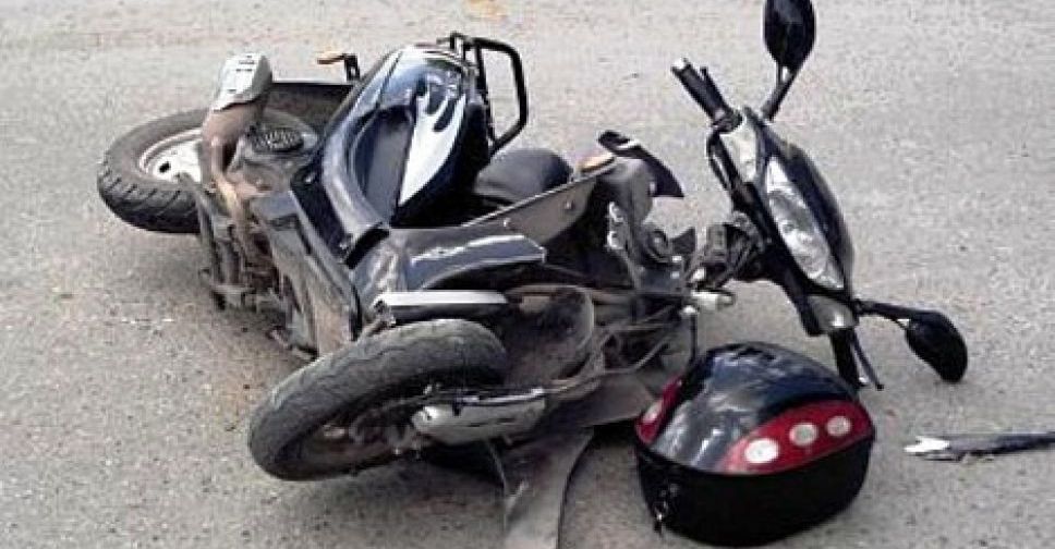 В Мариуполе двое детей разбились на мопеде