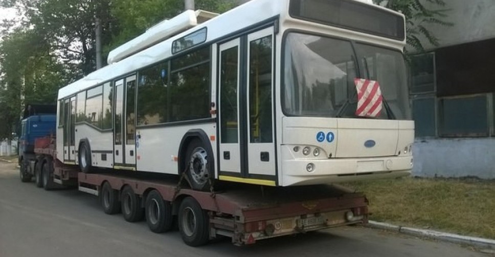 В Мариуполь доставили троллейбус, купленный за деньги ЕС