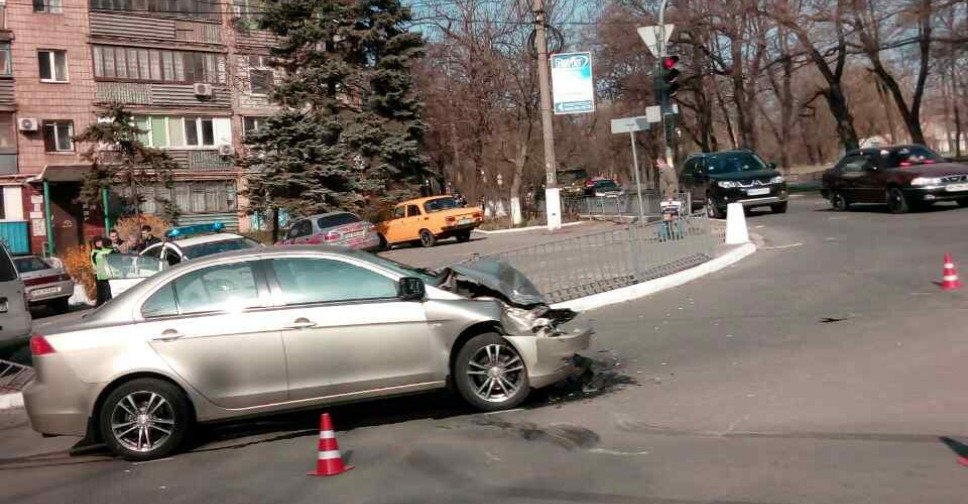 В Мариуполе сегодня утром произошёл всплеск ДТП (ФОТОРЕПОРТАЖ)