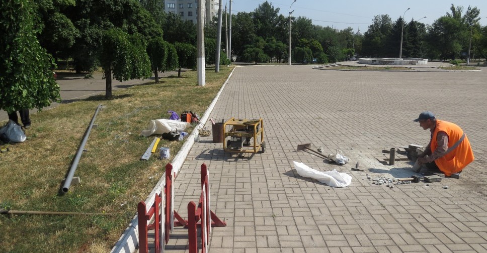 В Мариуполе станет на один флаг больше (ФОТО)