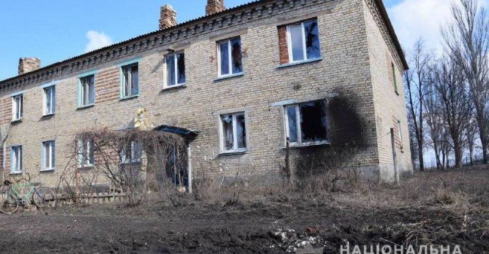 Боевики обстреляли мирных жителей Донетчины. Ранена женщина, повреждены детсад и дом