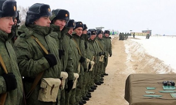 Окупанти розширюють мобілізацію: у Маріуполі примусово збирають резервістів