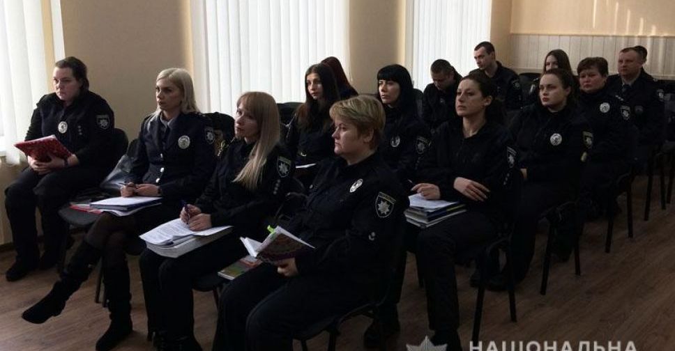 В Мариуполе полицейские прошли тренинг для усовершенствования навыков задержания (ФОТО)
