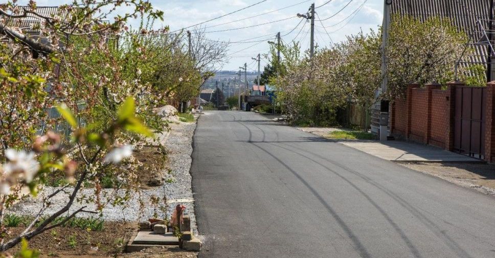 Металлургические шлаки позволили сэкономить более 500 тысяч грн при ремонте дорог в Сартане