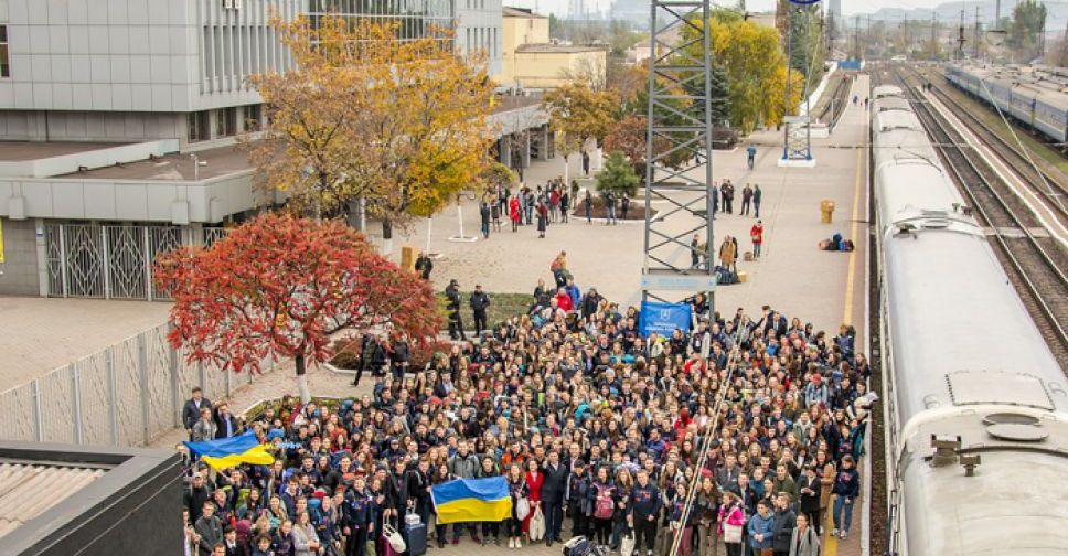 Для разработки будущего страны в Мариуполь приехало более 300 студентов (ФОТО)