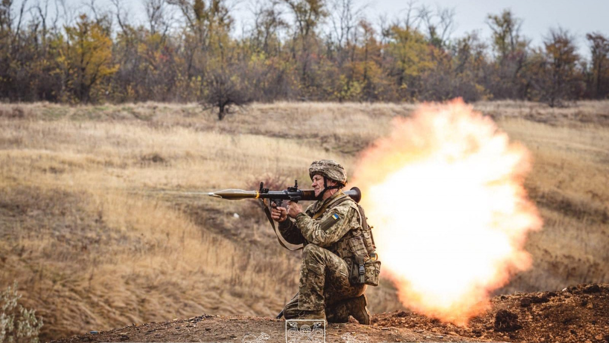На Донеччині ЗСУ відбили понад 40 атак на трьох напрямках – ситуація та карта
