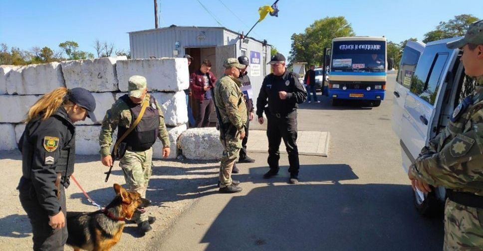 Подготовка к зиме: в Мариуполе проинспектировали блокпосты (ФОТО)