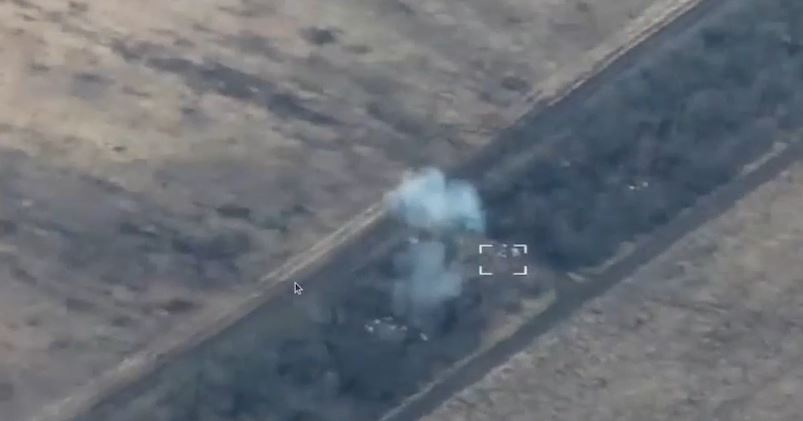 Азовці знищили російську техніку під Авдіївкою