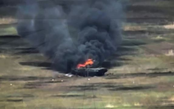 Росіянин, сидячи на боєкомплекті, злетів у повітря разом з БМП під Авдіївкою