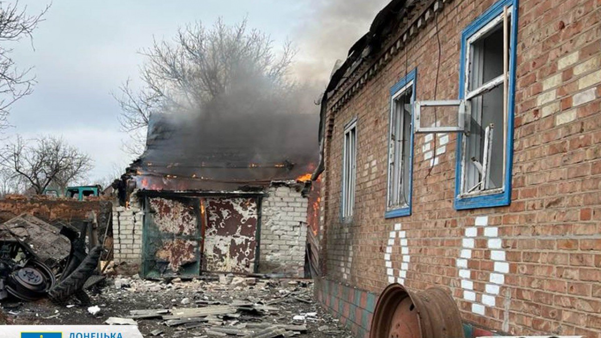 Окупанти атакували Донеччину ракетами, артилерією та дроном: загинула жінка, дев’ять людей поранені