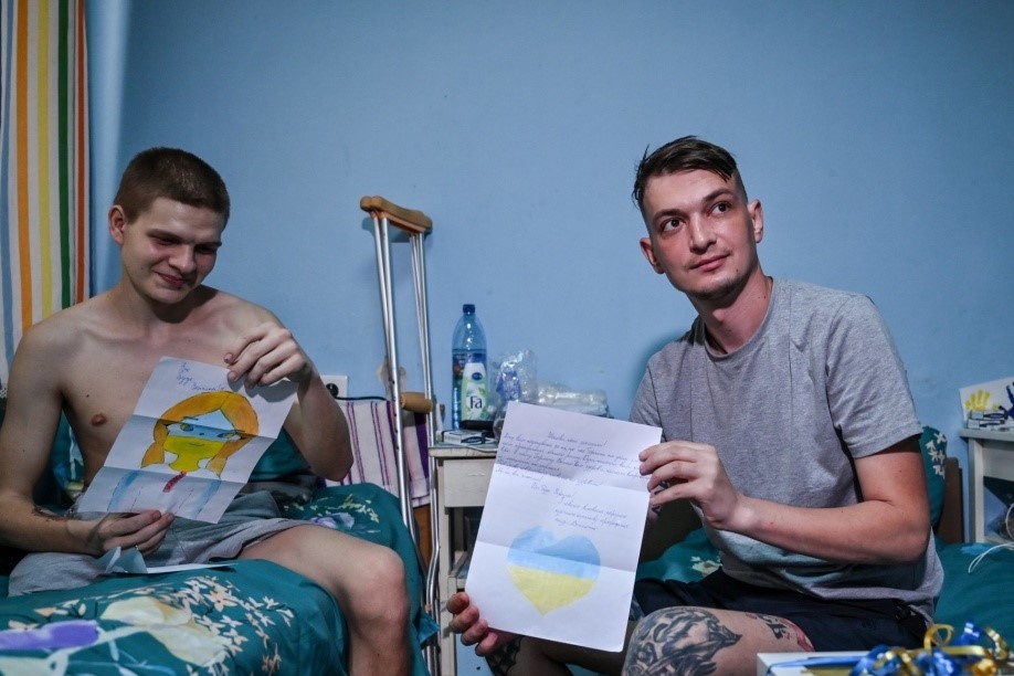 Звільнені з полону оборонці Маріуполя вперше розповіли про пережите в неволі