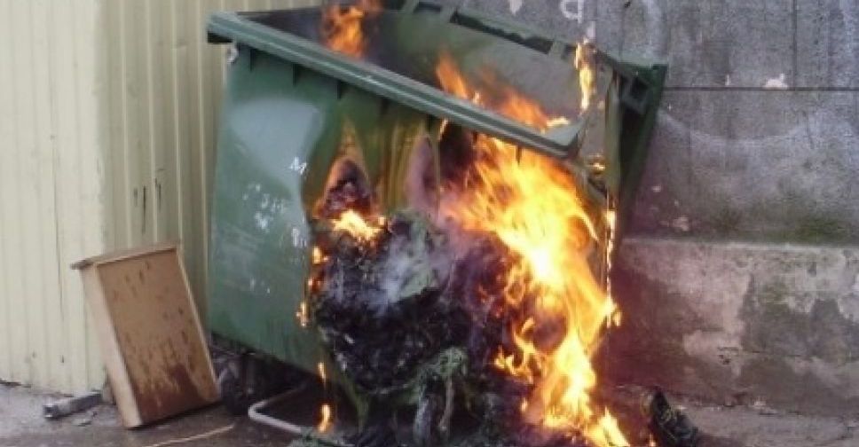 В Мариуполе возобновились поджоги?  Сегодня сгорел очередной евроконтейнер