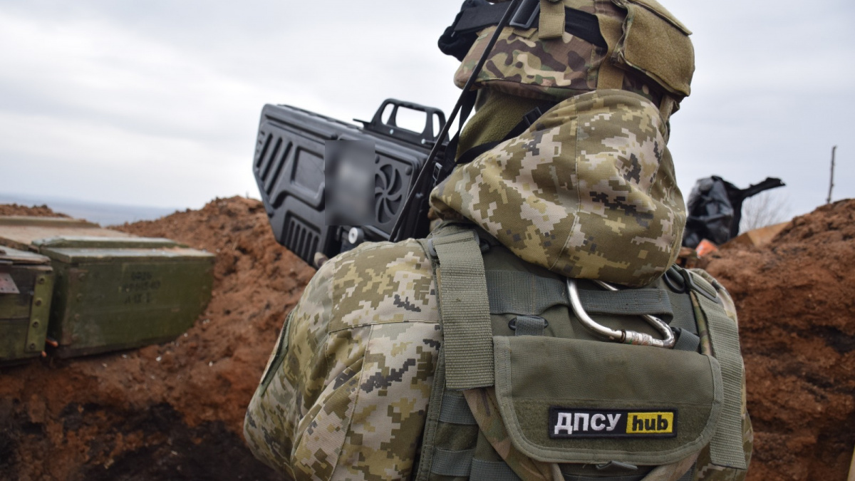 Прикордонники знищили склад боєприпасів на південному фронті