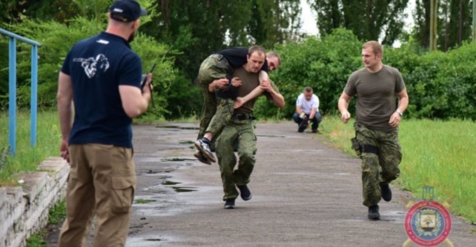 Полиция провела в Мариуполе закрытое соревнование по спортивному многоборью (ФОТО+ВИДЕО)