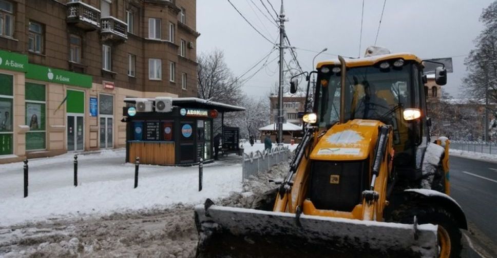 Мариуполь в ожидании снегопада: коммунальщики мобилизуют силы
