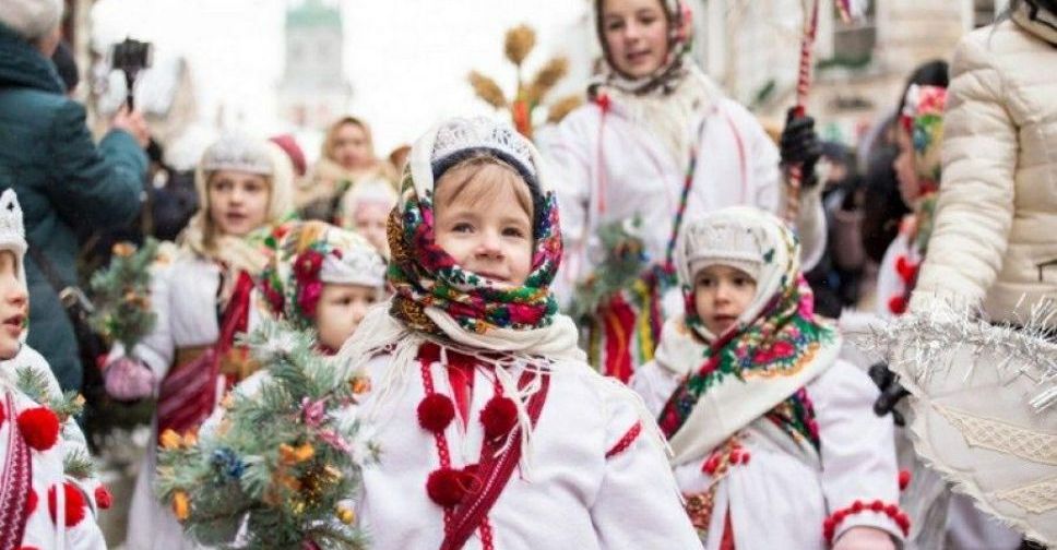 В Новогоднем экспрессе для мариупольцев будут петь колядки