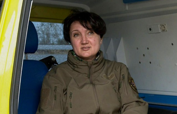 Комусь я повернула сина додому і це чудово - історія незламної медикині Нацгвардії